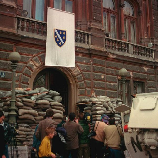 04 Protecting the Presidency (Sarajevo November, 1993)